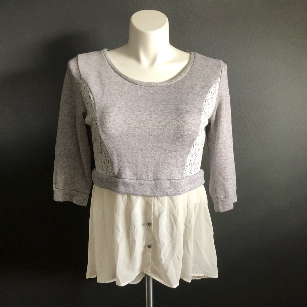 Daytrip Women's Gray Sweater with Cream Blouse L